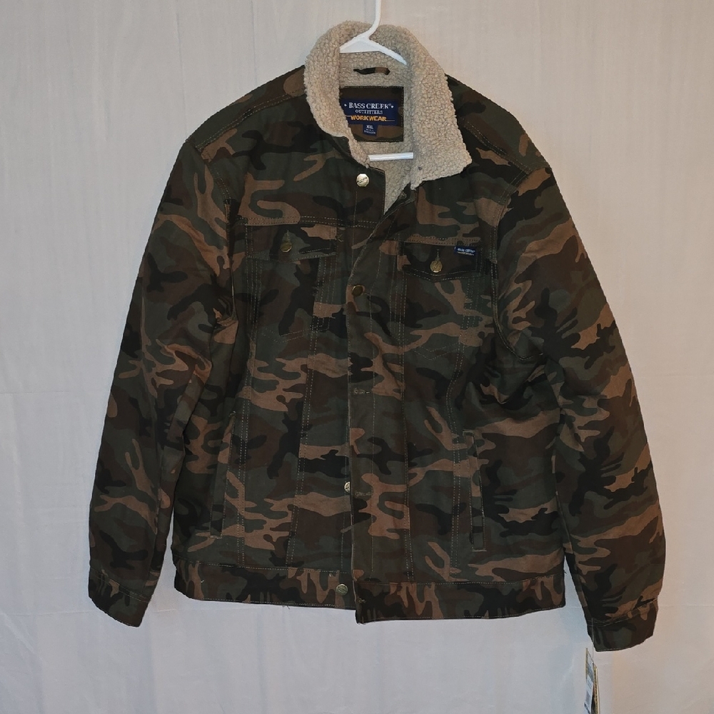 Bass Creek Outfitters Men's Camouflage Field Jacket w/ Sherpa Body & Collar XXL